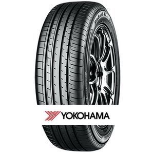 Yokohama 235/60R18 AE61